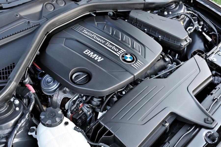  BMW 1-Series 2013 года  (фото 10 из 42)